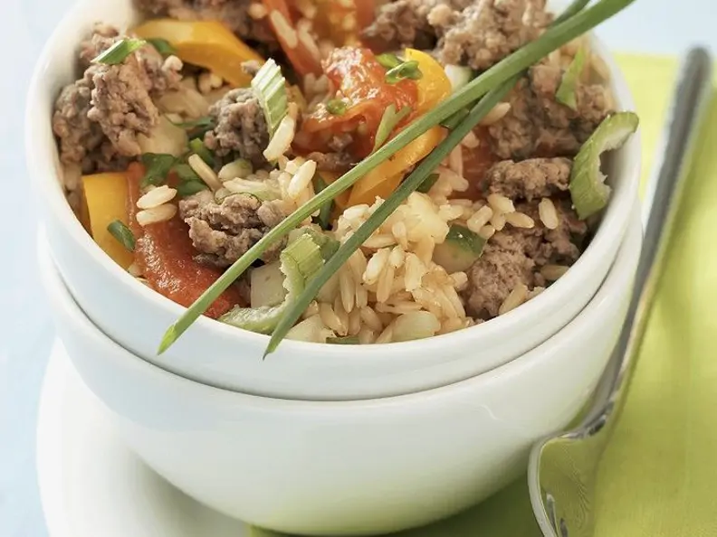 Reis-Gemüsepfanne mit Hackfleisch