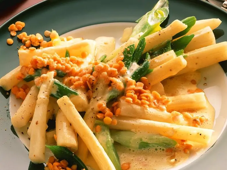 Spargel-Linsengemüse