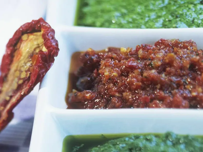 Pesto aus getrockneten Tomaten