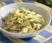 Rigatoni mit Zucchini