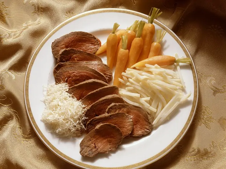 Rinderfilet mit Gemüse