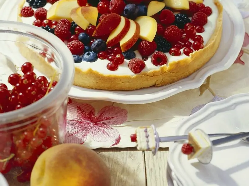 Quarktarte mit Früchten