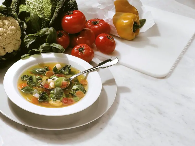 Vegetarische Gemüsesuppe
