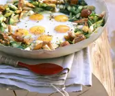 Spargelpfanne mit Ei