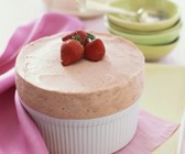 Erdbeer-Eissoufflé