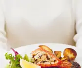 Gegrilltes Steak mit Hummer