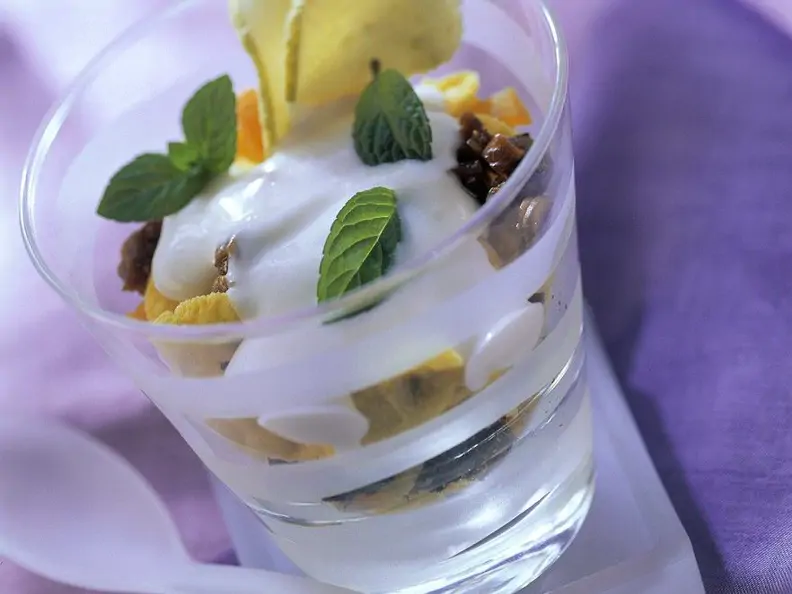 Fruchtmüsli mit Kefir