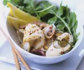 Tintenfisch mit Rucolasalat
