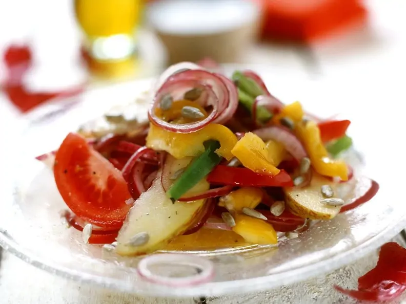 Apfel-Gemüsesalat