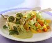 Gefüllte Schollenröllchen mit Salat