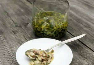 In Öl eingelegte Auberginen