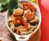 Gebratene Garnelen mit Champignons