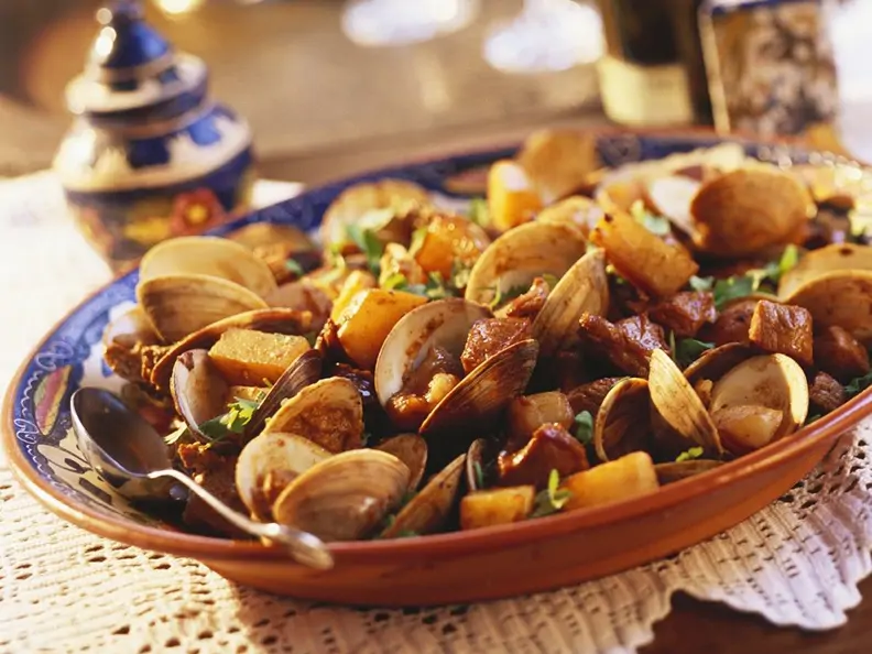 Rindereintopf mit Muscheln