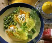 Gefüllte Zucchiniblüten italienisch