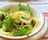 Nudeln mit Pesto