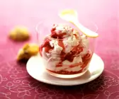 Quarkcreme mit Himbeeren