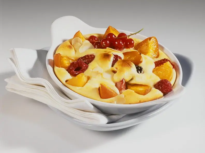 Quarkauflauf mit Früchten