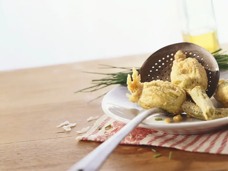 Gefüllte Zucchiniblüten vegetarisch