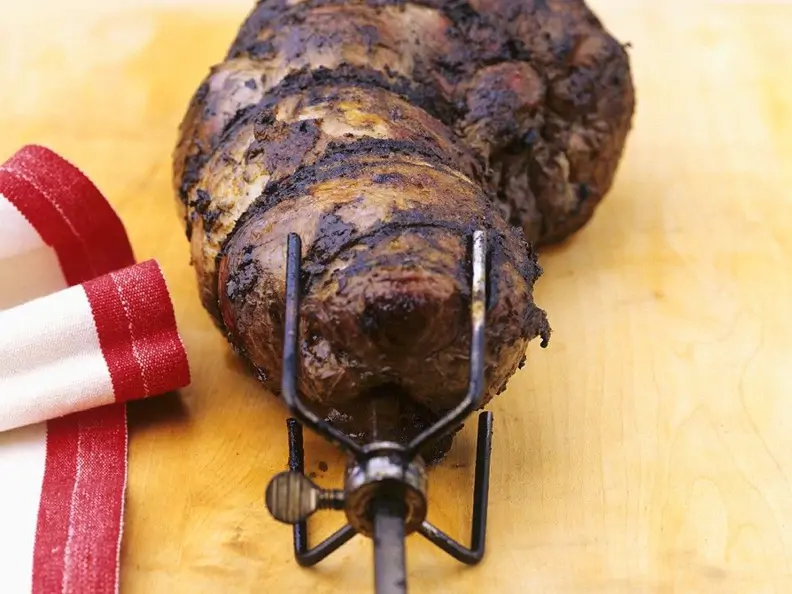 Gegrillte Lammkeule
