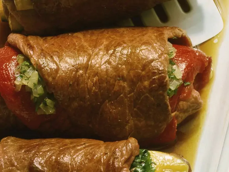 Rouladen mit Kraut und Paprika