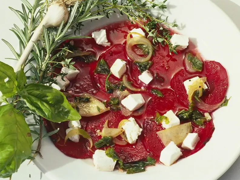 Rote Bete Salat mit Frischkäse