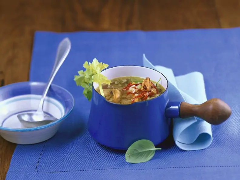 Miesmuschel-Gemüsesuppe