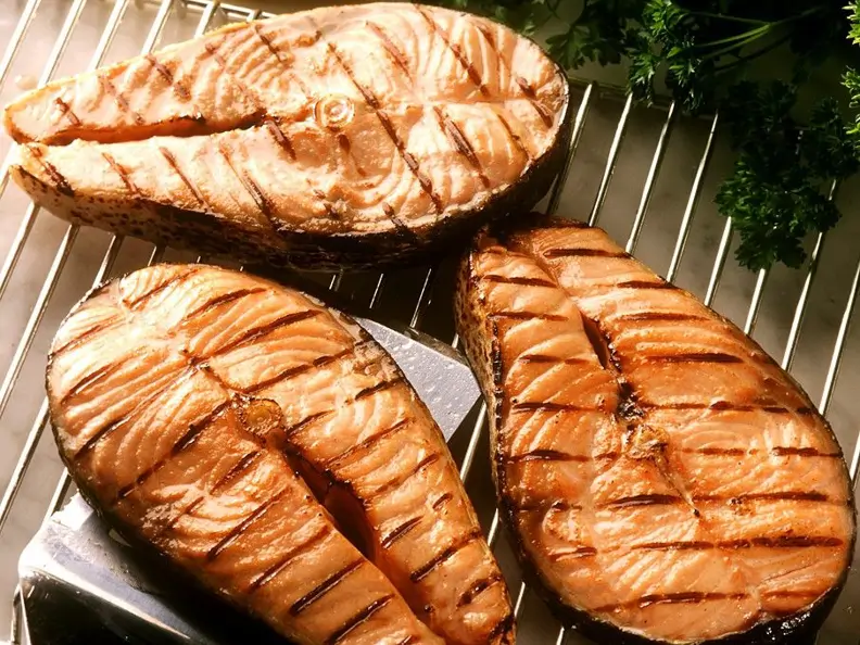 Lachskoteletts vom Grill