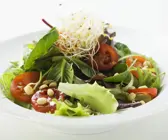 Salat mit Sprossen