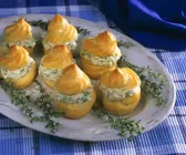 Profiteroles mit Geflügelcreme