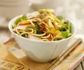 Bami Goreng mit Hähnchen