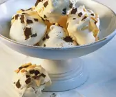 Baiser mit Mandeln
