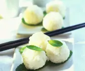 Süße Reisbällchen