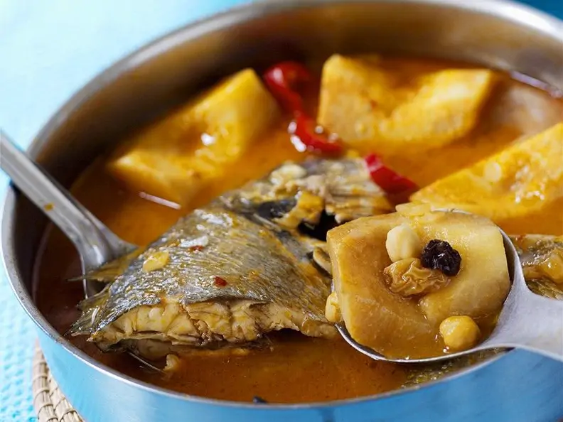 Suppe mit Dorade und Quitten