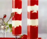 Erdbeerpüree mit Quarkcreme