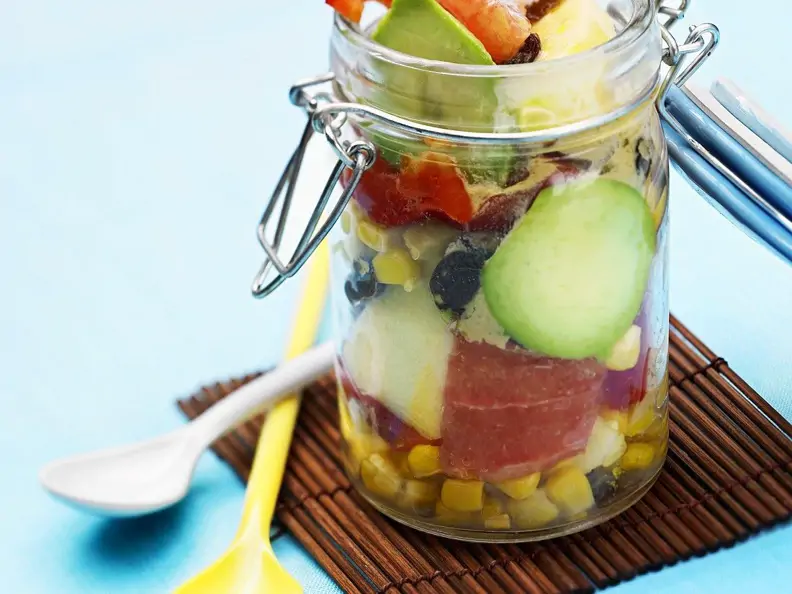 Gemüsesalat mit Mais