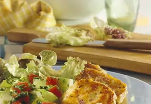Bunter Salat mit Bulgurtalern