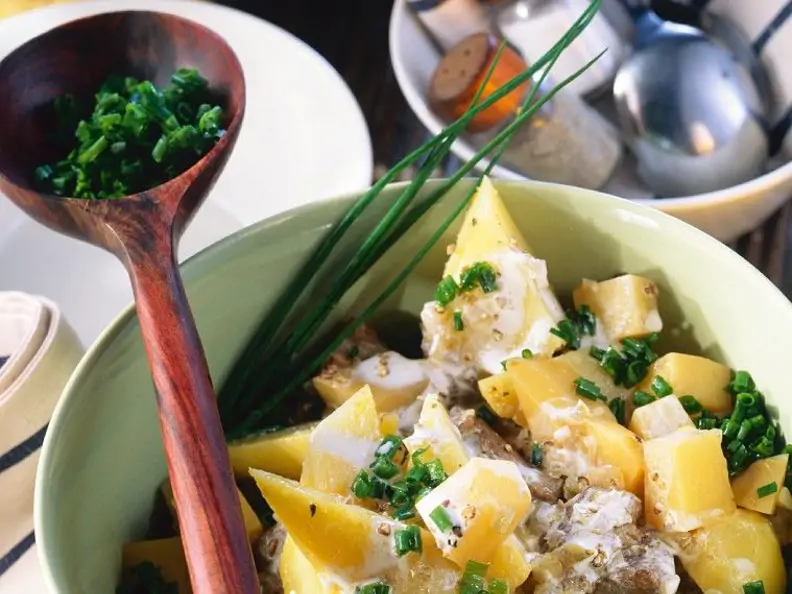 Steckrüben-Kartoffelgemüse mit Lammfleisch