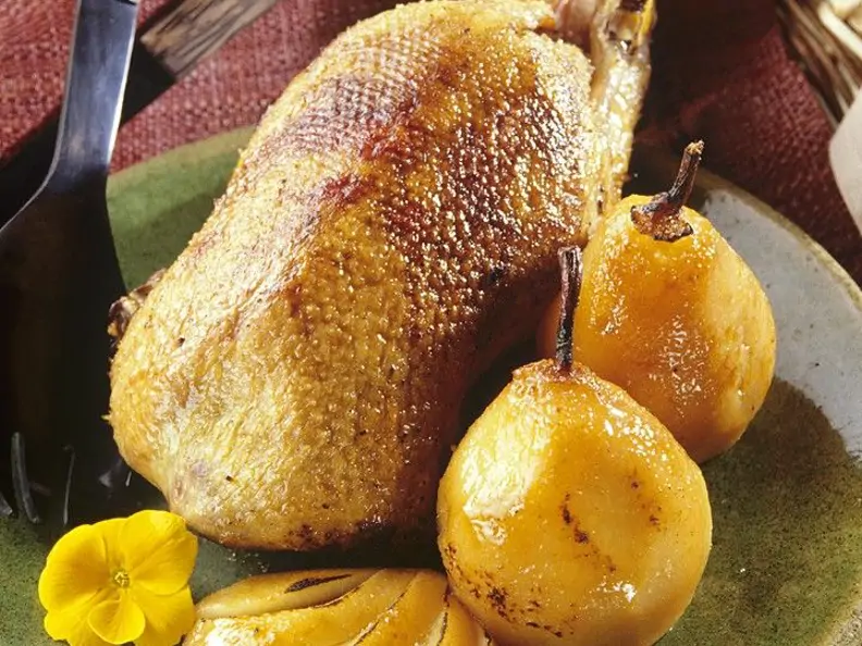 Ente mit Birnen