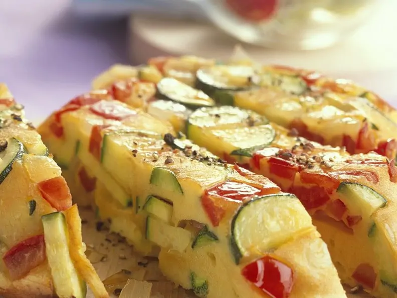 Frittata mit Zucchini und Tomaten