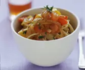 Nudeln mit Tomatensauce
