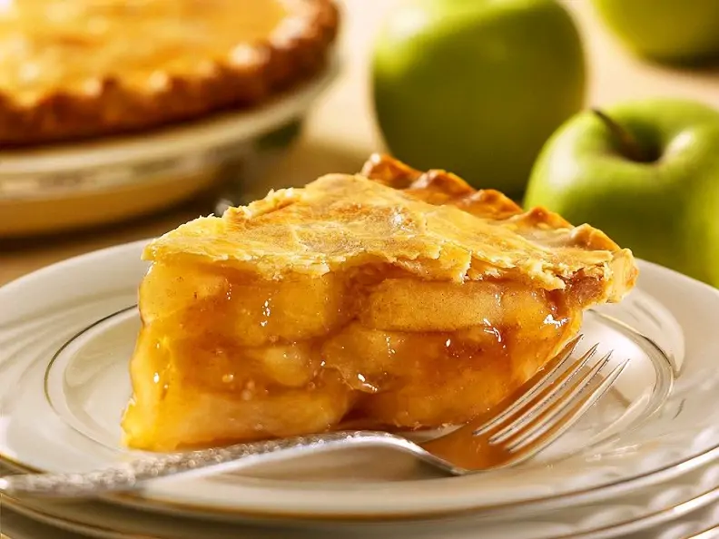 Gedeckter Apfelkuchen ohne Ei
