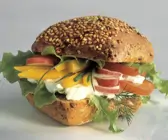 Brötchen mit Rohkost