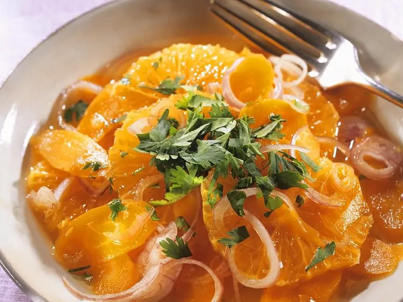 Orangensalat mit Möhren
