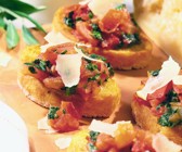 Röstbrot mit Tomatenconfit