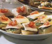 Forellefilets auf Baguettescheiben