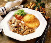 Kalbsgeschnetzeltes mit Pfifferlingen und Kartoffelrösti
