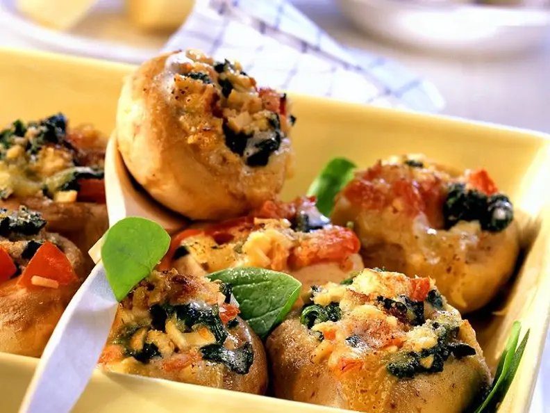 Gefüllte Champignons mit Spinat