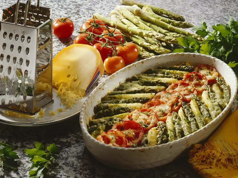 Kartoffelgratin mit Spargel