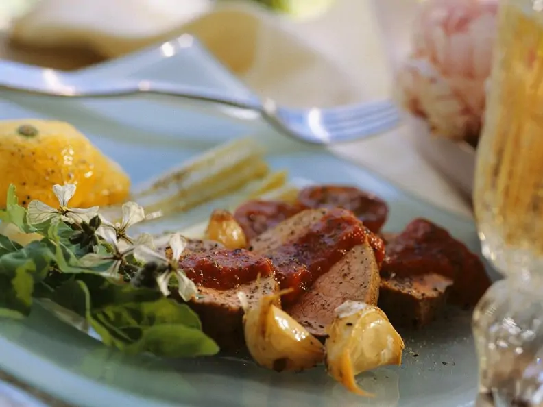Rinderfiletbraten mit Tomatensauce