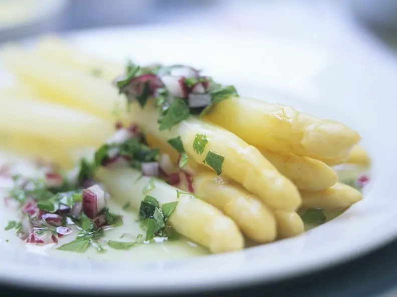 Spargel mit Vinaigrette
